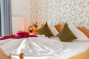6_hotel_Krone_Lechaschau_Romantiksuite_8.jpg