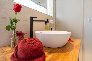 9_hotel_Krone_Lechaschau_Romantiksuite_8.jpg
